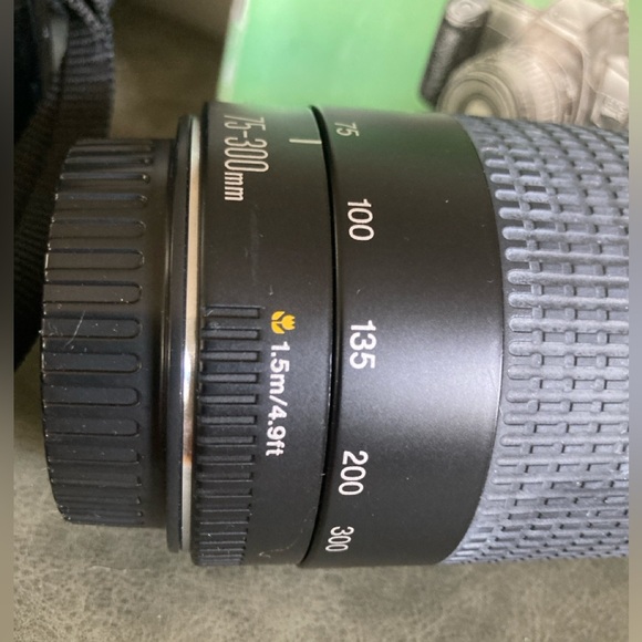 Canon EOS Rebel 35 mm camera (1993) - Picture 10 of 14